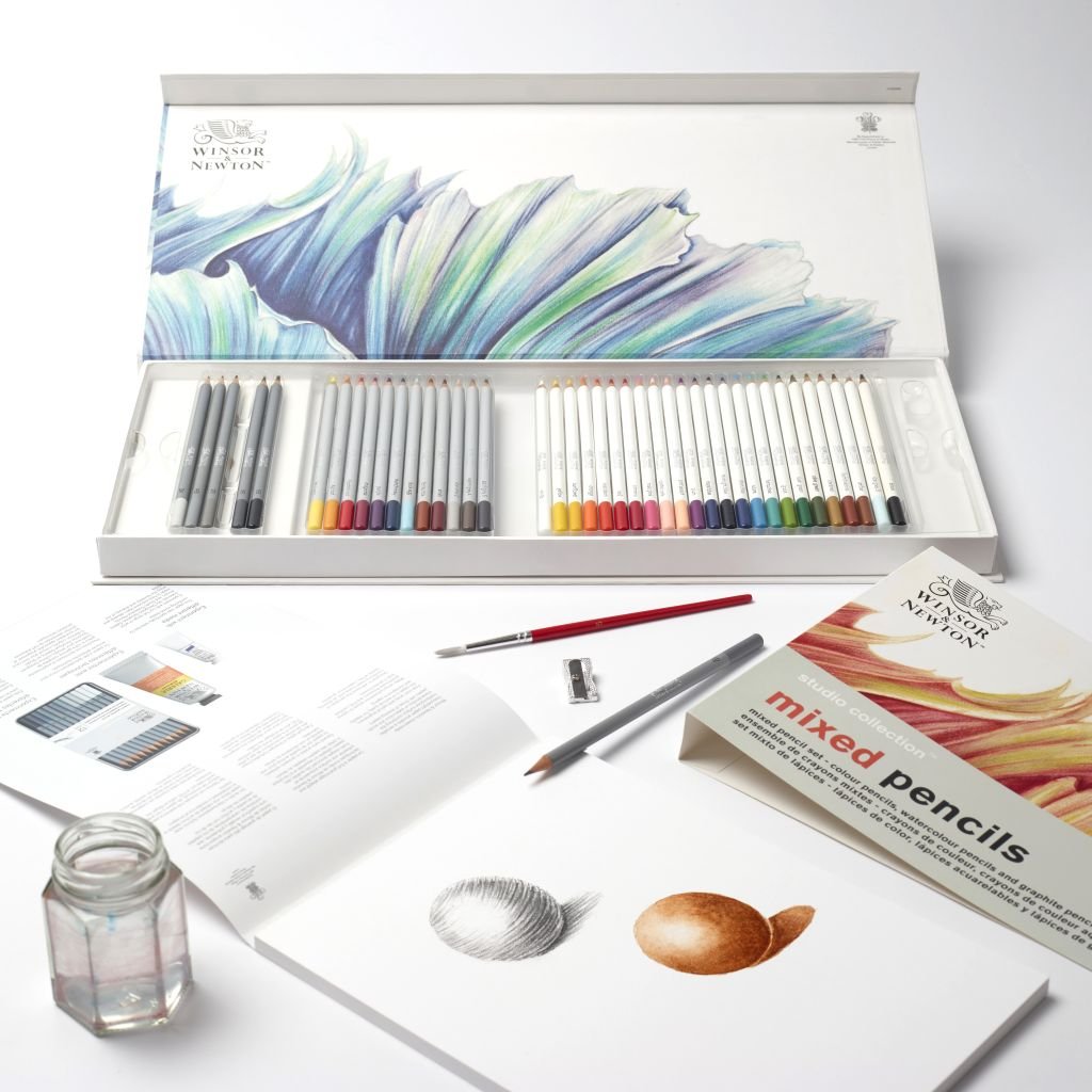 Winsor & Newton Studio Collection - Mixed Colours Set of 42